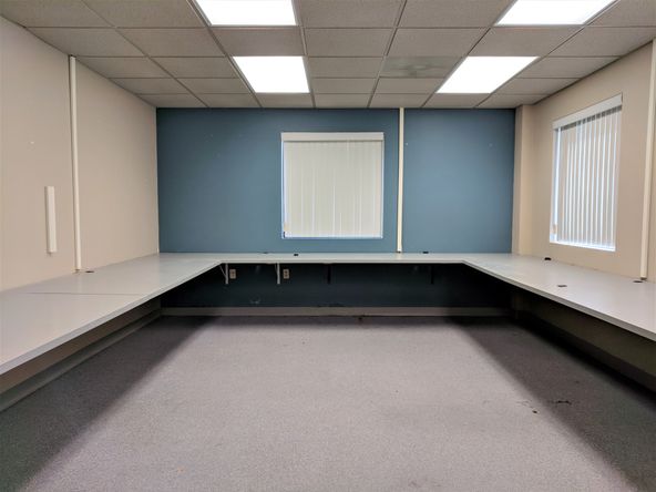 901 West Main Street, El Paso, IL 61738